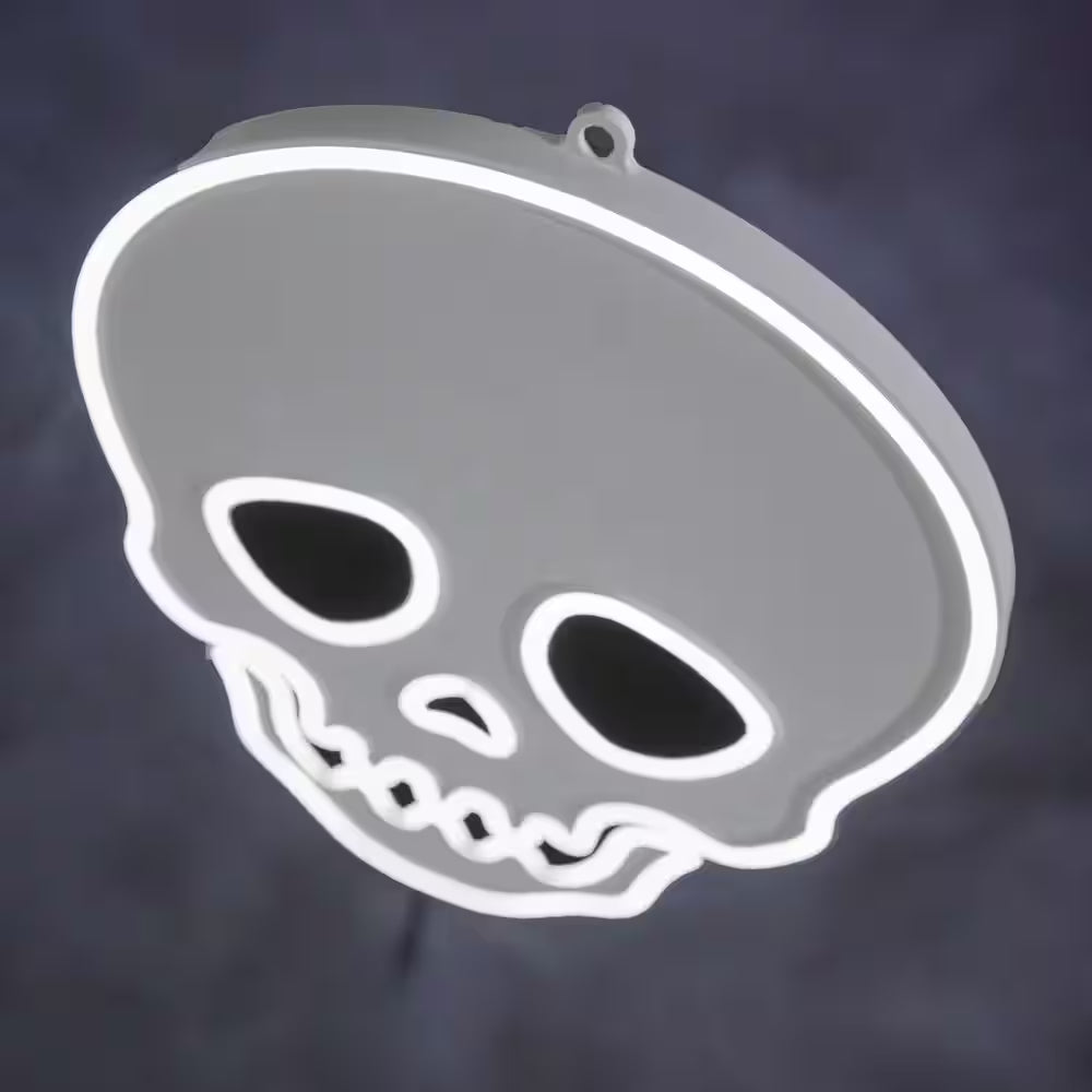 18 in Halloween Classics LED Skull L6