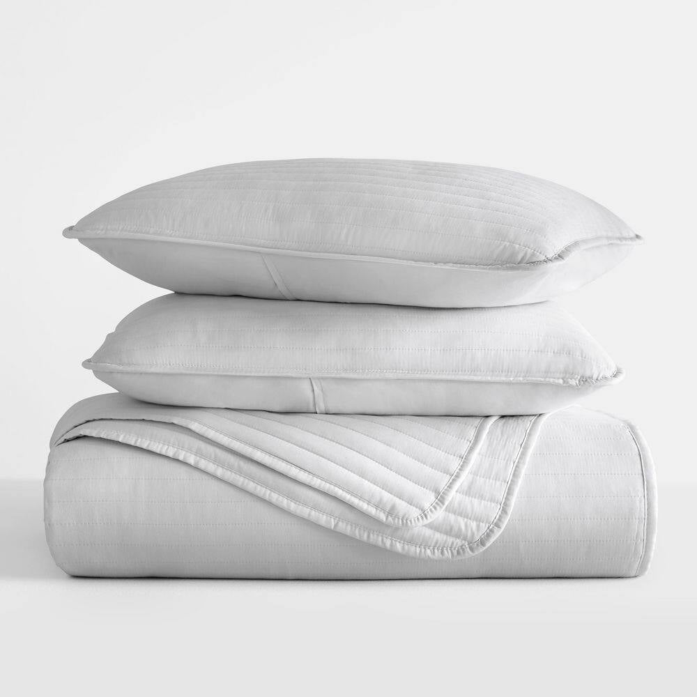 All Season 3-Pcs Light Gray Microfiber Twin/Twin XL Stripe Stitch Quilt Set with Shams
