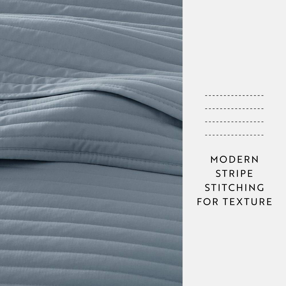 All Season 3-Pcs Dusk Blue Microfiber Twin/Twin XL Stripe Stitch Quilt Set with Shams