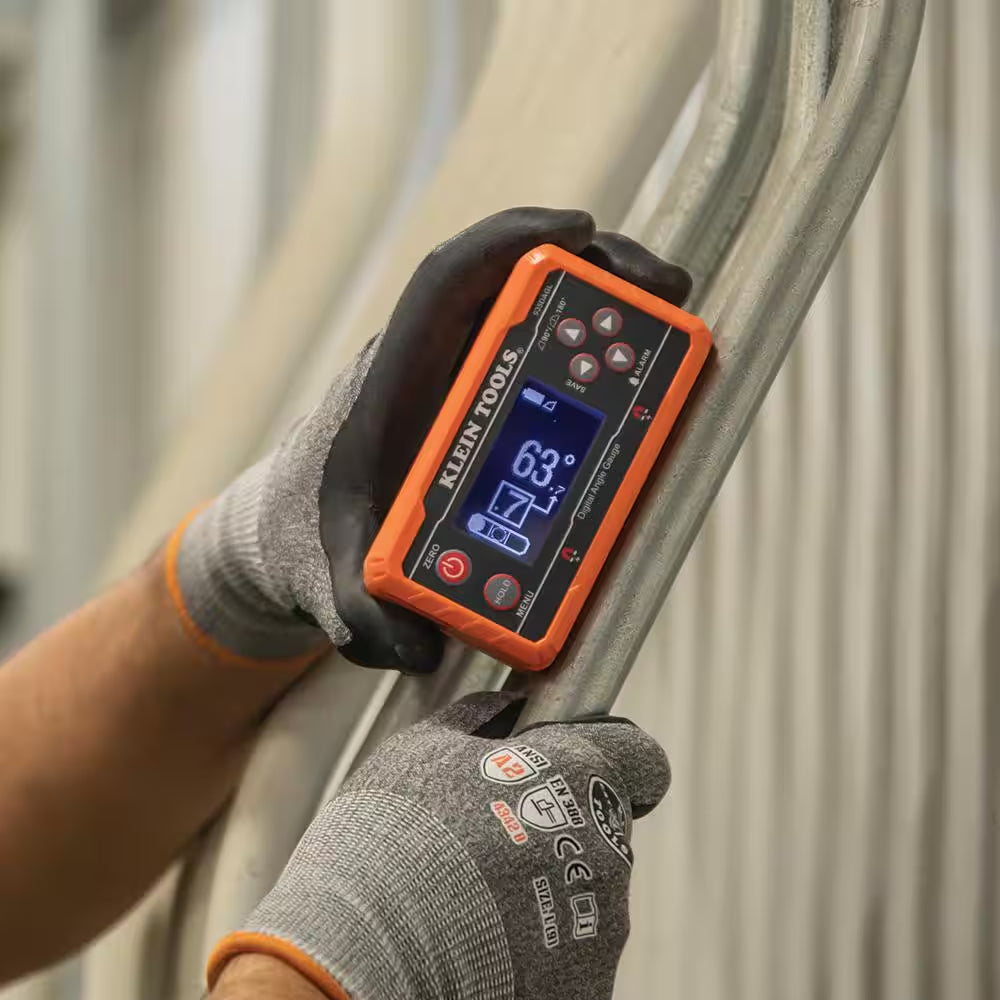 Digital Level with Programmable Angles