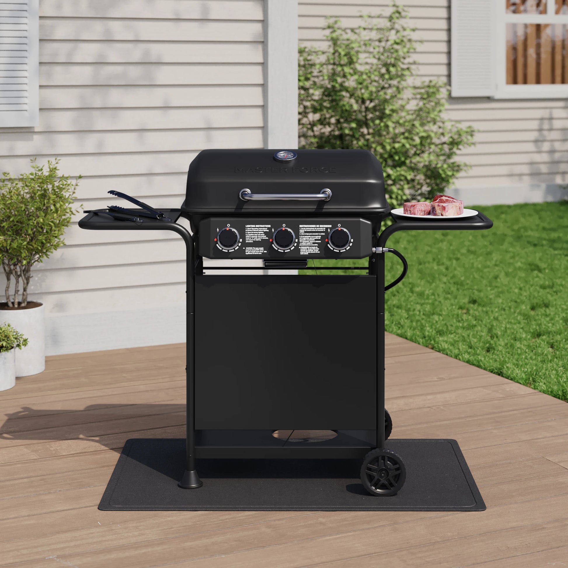 Large 550-Sq.In Black 3 -Burner Liquid Propane Gas Grill