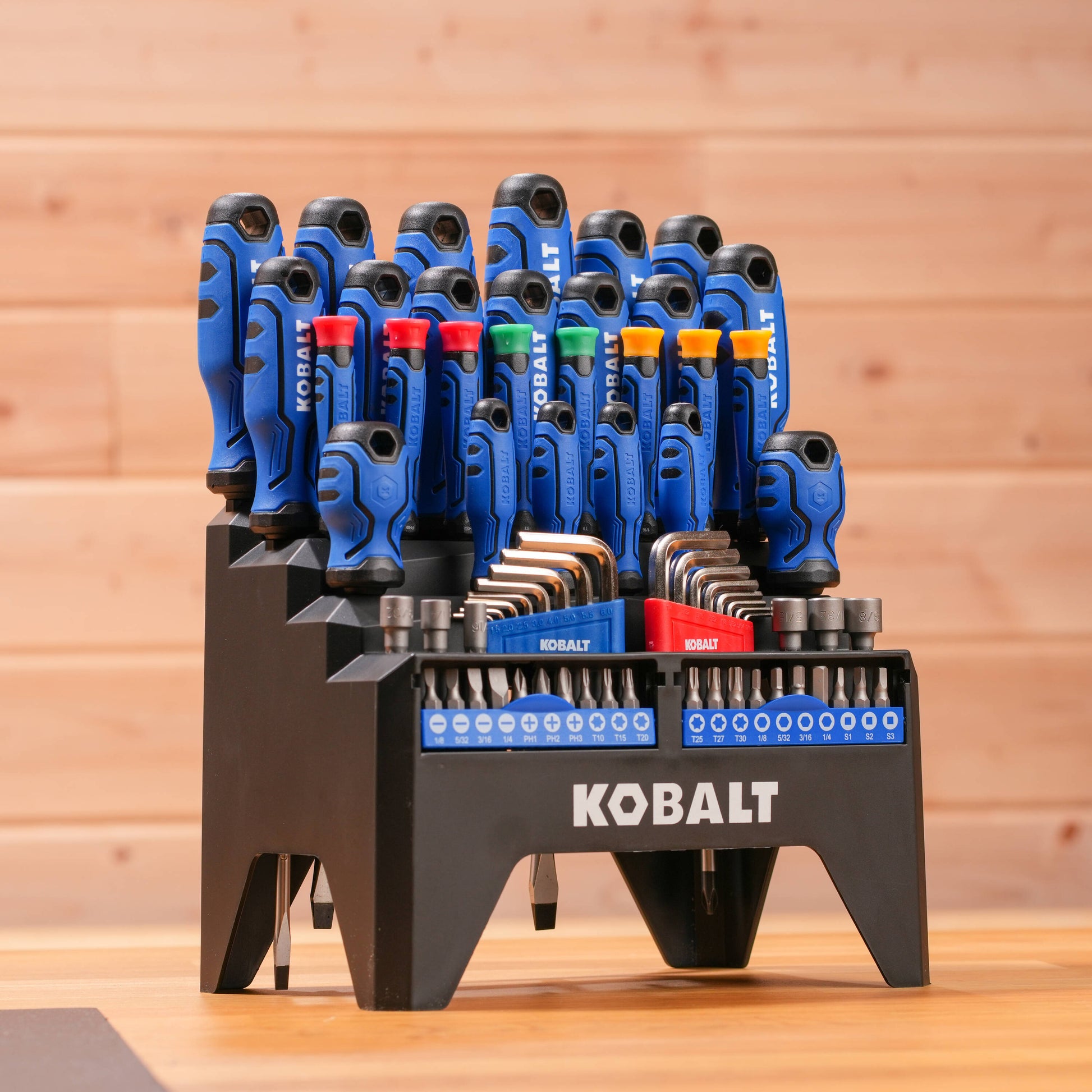 69 -Piece 6-In Magnetic Multi-Bit Replaced Combination Tip Screwdriver Set