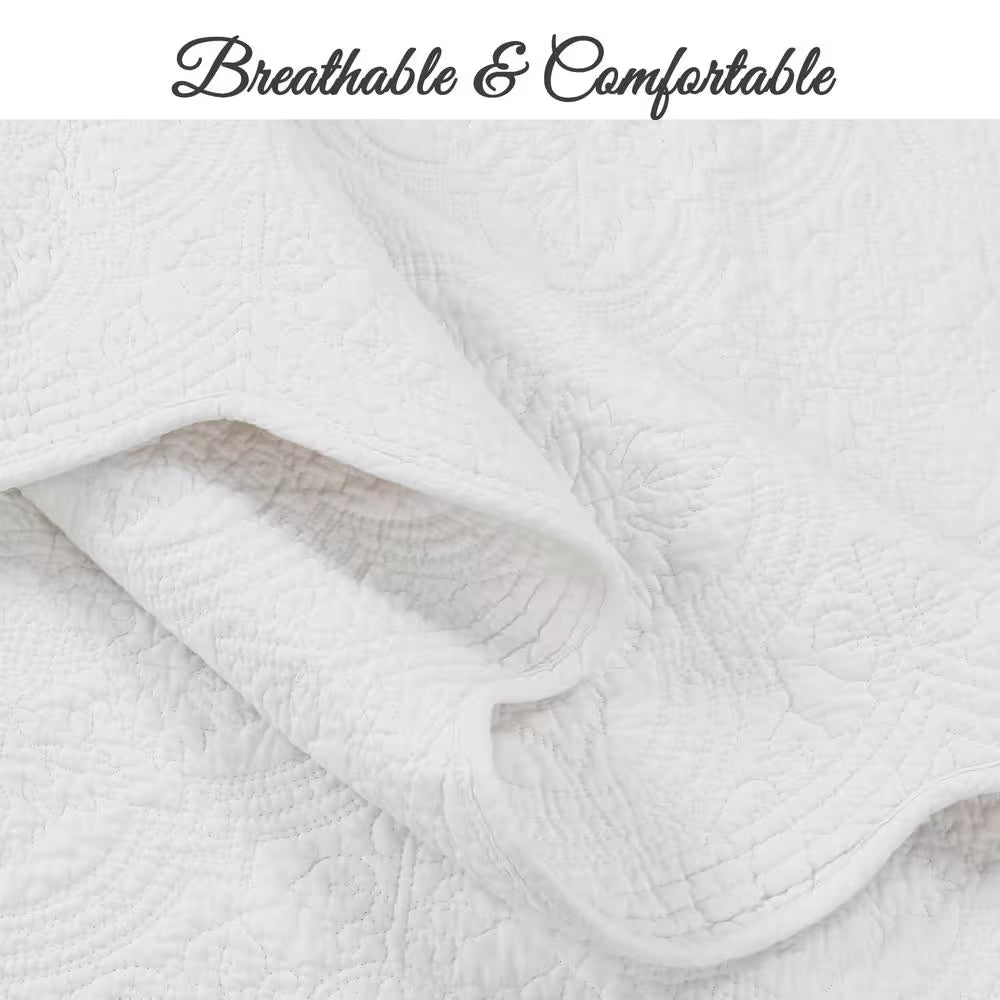 Oversized Victorian Medallion Matelasse Pure Solid 3-Piece White Scalloped Edge Cotton Large Queen Quilt Bedding Set
