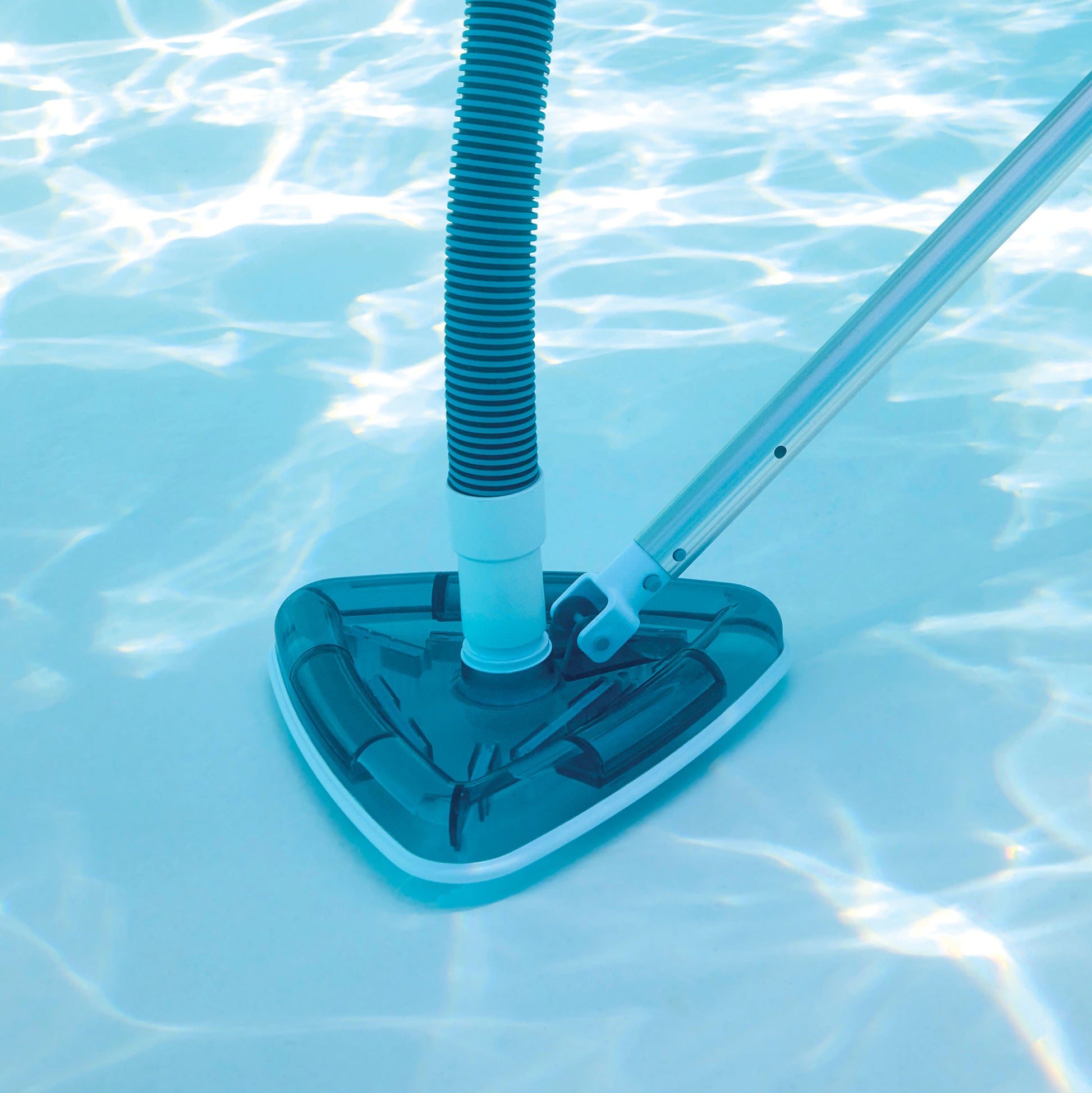 11 Swivel -Handle Pool Vacuum Head