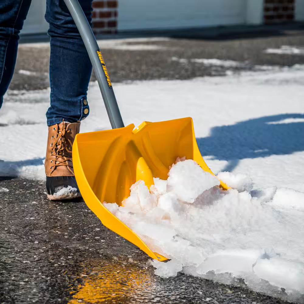 18 In. Ergonomic Mountain Mover Metal Handle Plastic Snow Shovel