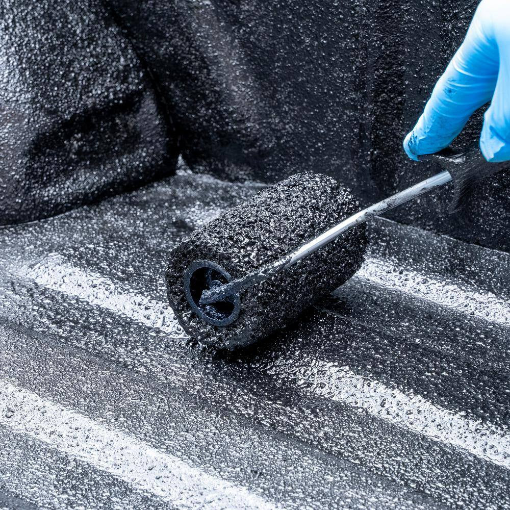 1 Gal. Solid Flat/Matte Black Truck Bed Liner Kit