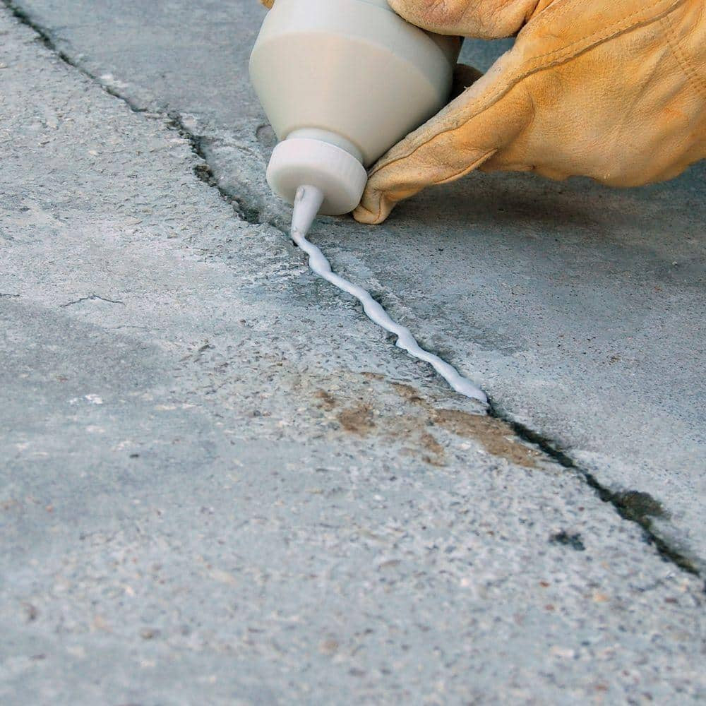 1 Qt. Concrete Crack Sealant