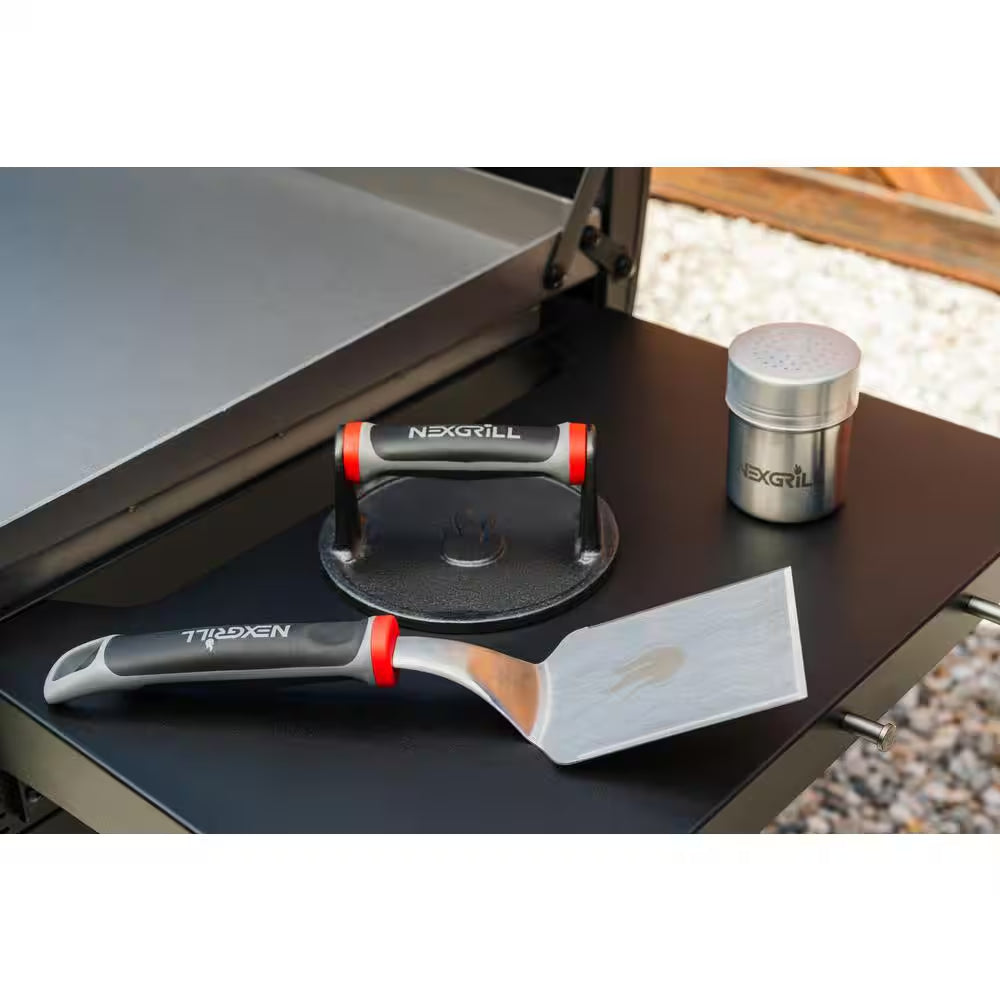 Daytona 4-Burner Propane Gas Griddle with Lid in Black