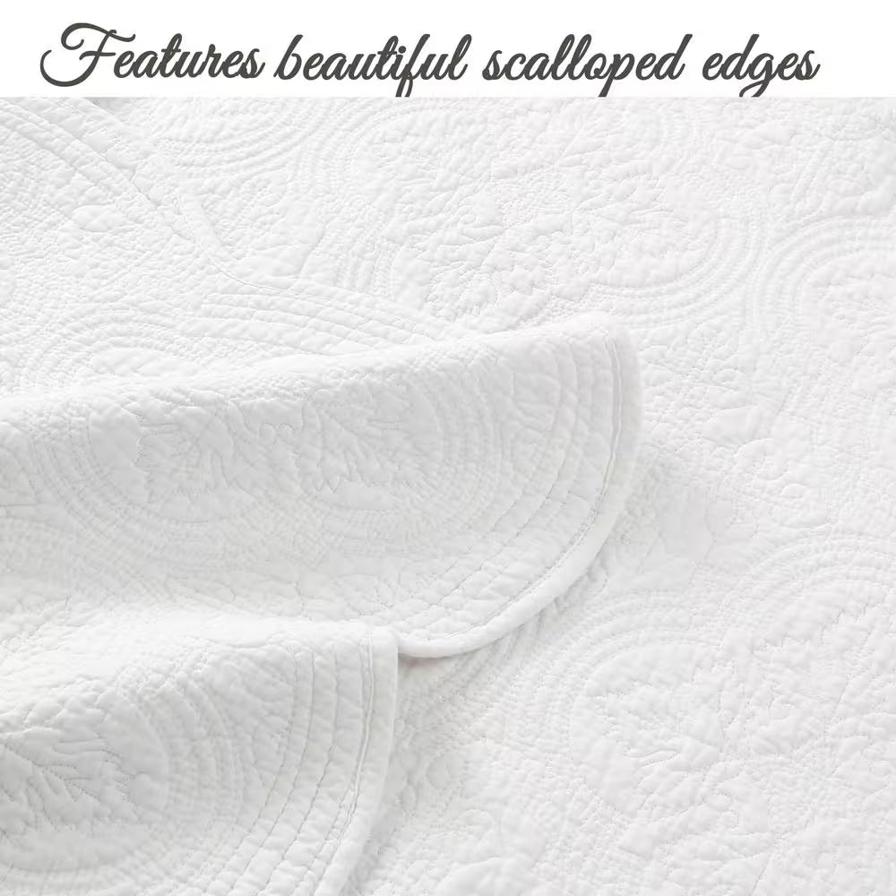 Oversized Victorian Medallion Matelasse Pure Solid 3-Piece White Scalloped Edge Cotton Large Queen Quilt Bedding Set